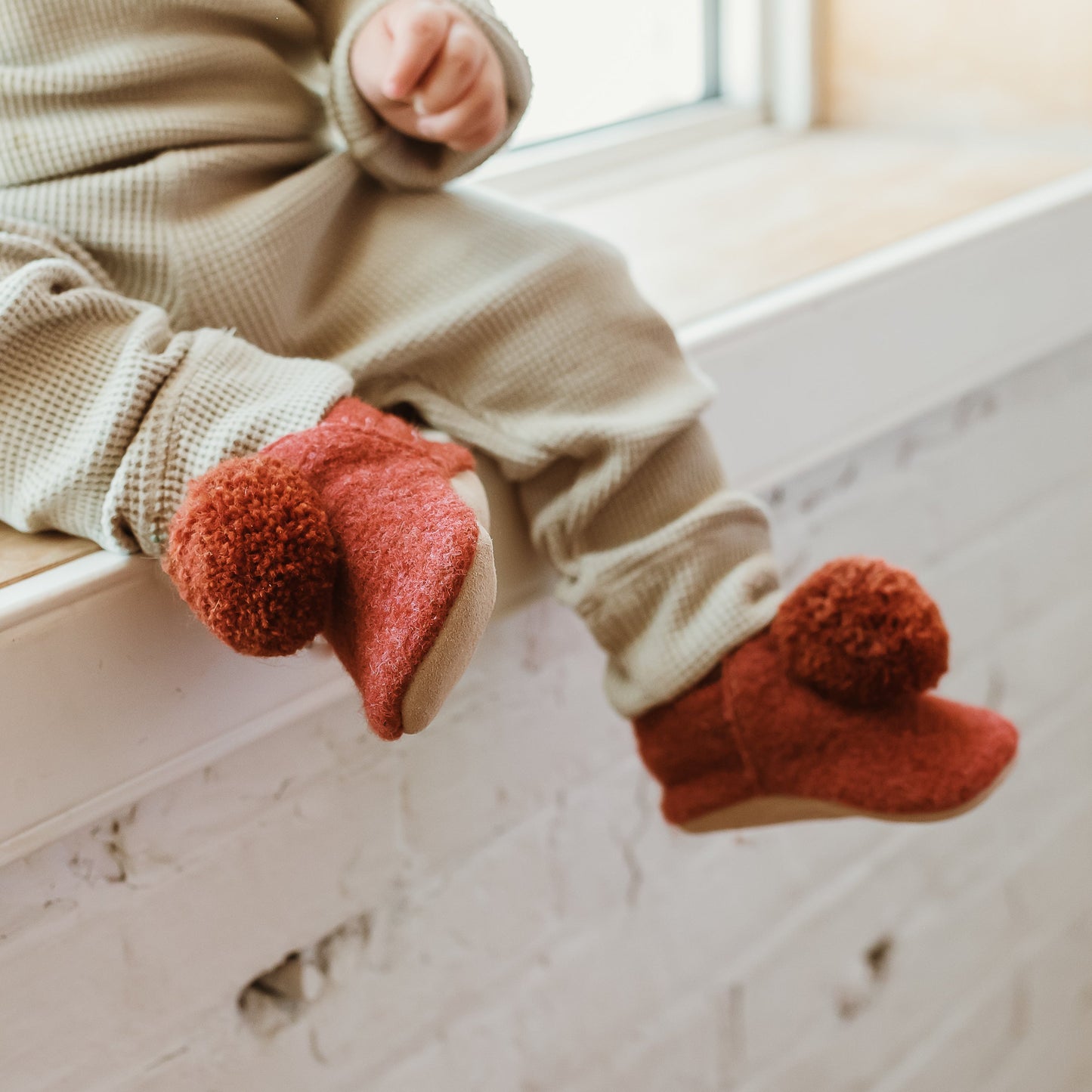 pompom shoes - cream with sprinkle pompom